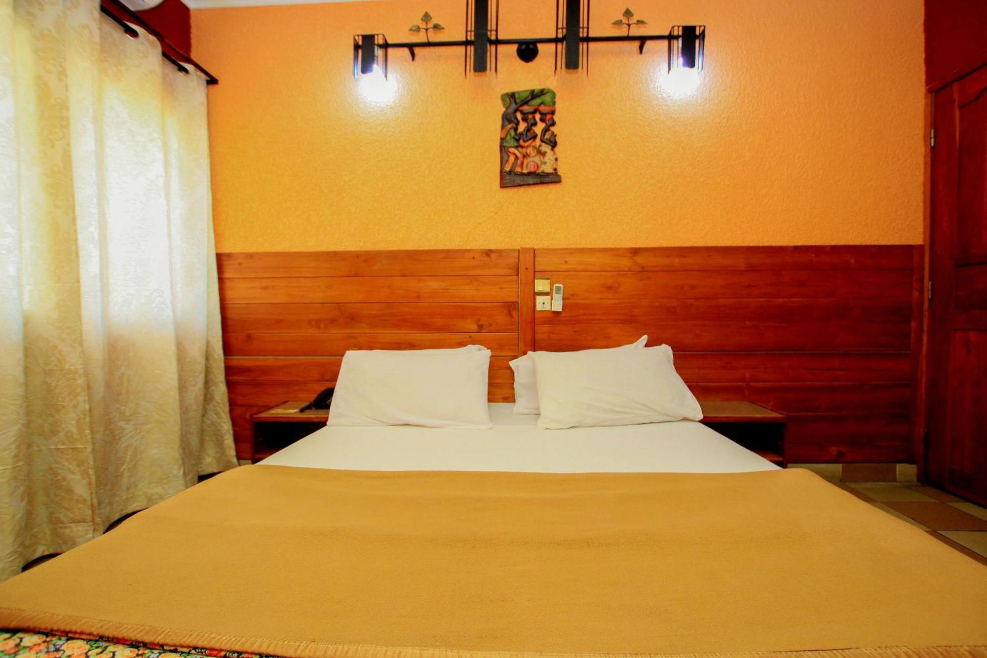 קוטונו Hotel Le Prince מראה חיצוני תמונה
